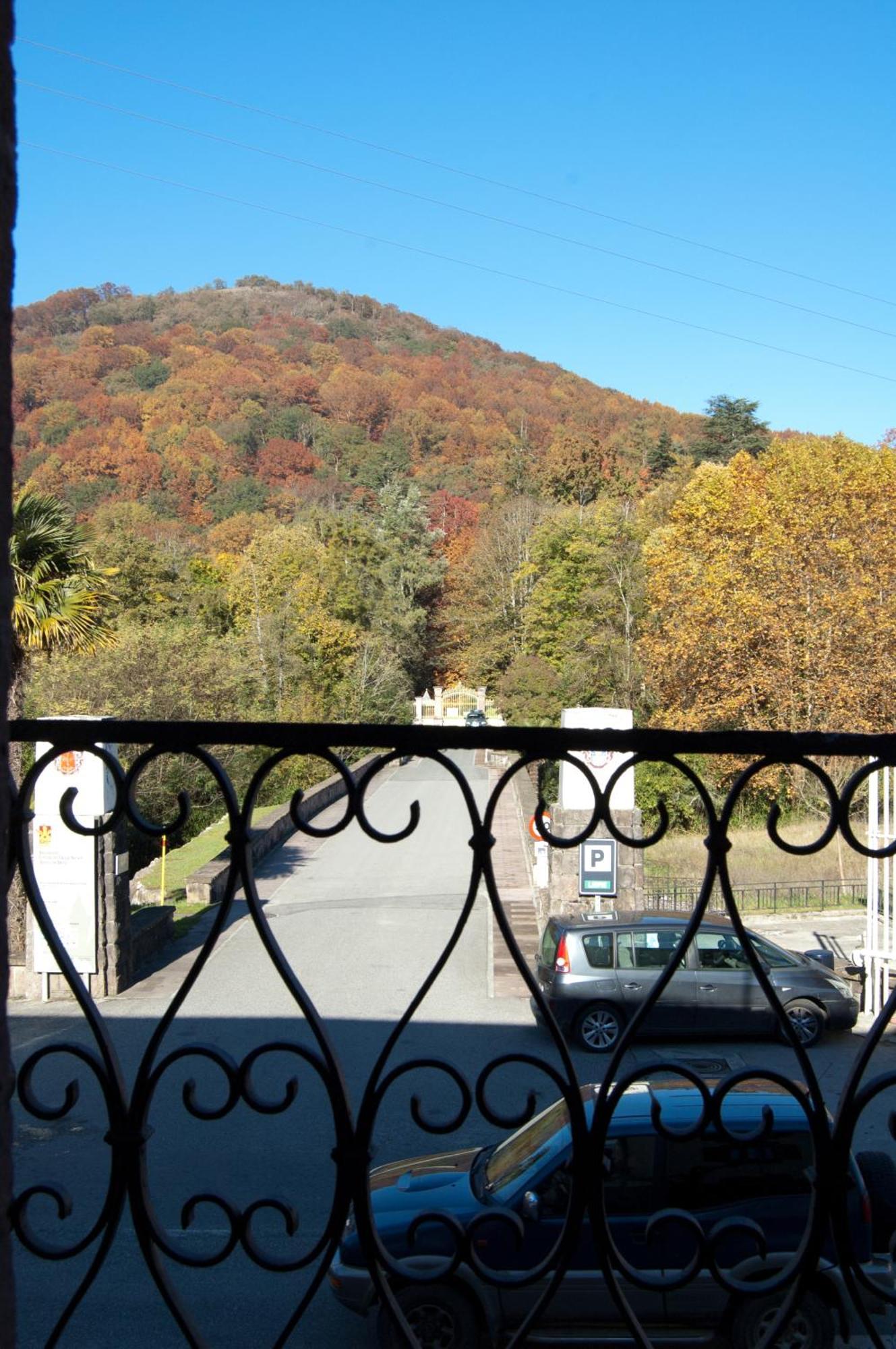 Hotel Urgain Oronoz-Mugaire Dış mekan fotoğraf
