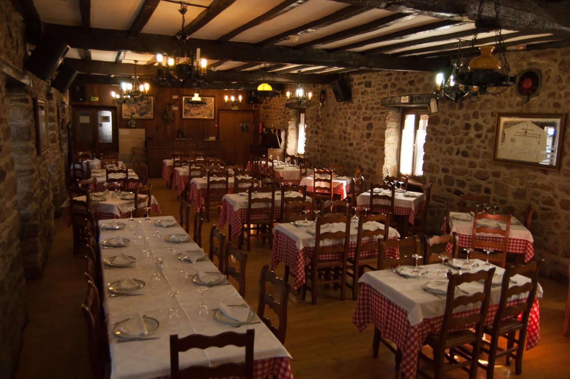 Hotel Urgain Oronoz-Mugaire Dış mekan fotoğraf