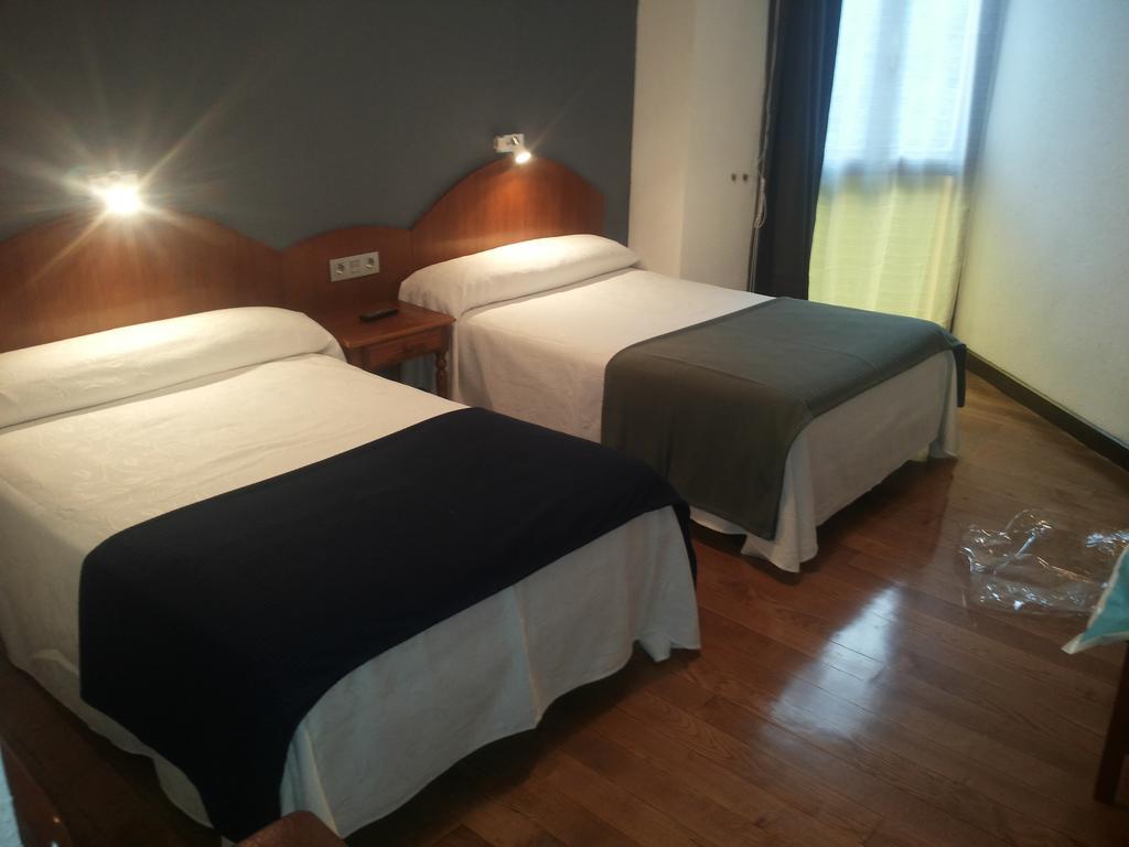 Hotel Urgain Oronoz-Mugaire Dış mekan fotoğraf